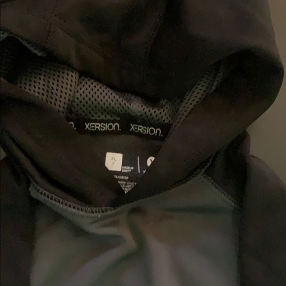 Boys Xersion sweaters size 6&7 - Picture 5 of 5